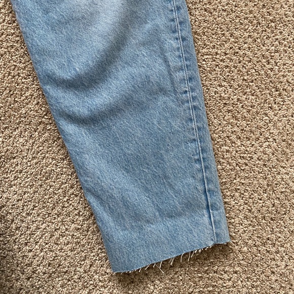 Zara tapered fit mom jean - Picture 2 of 6